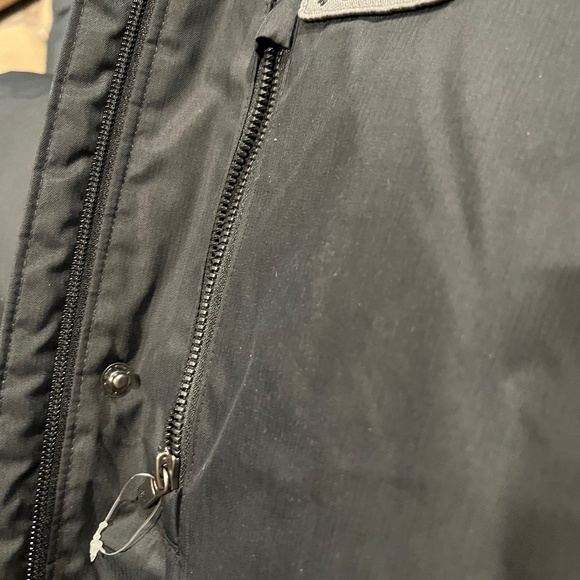 Columbia Women’s Jacket - Picture 6 of 8